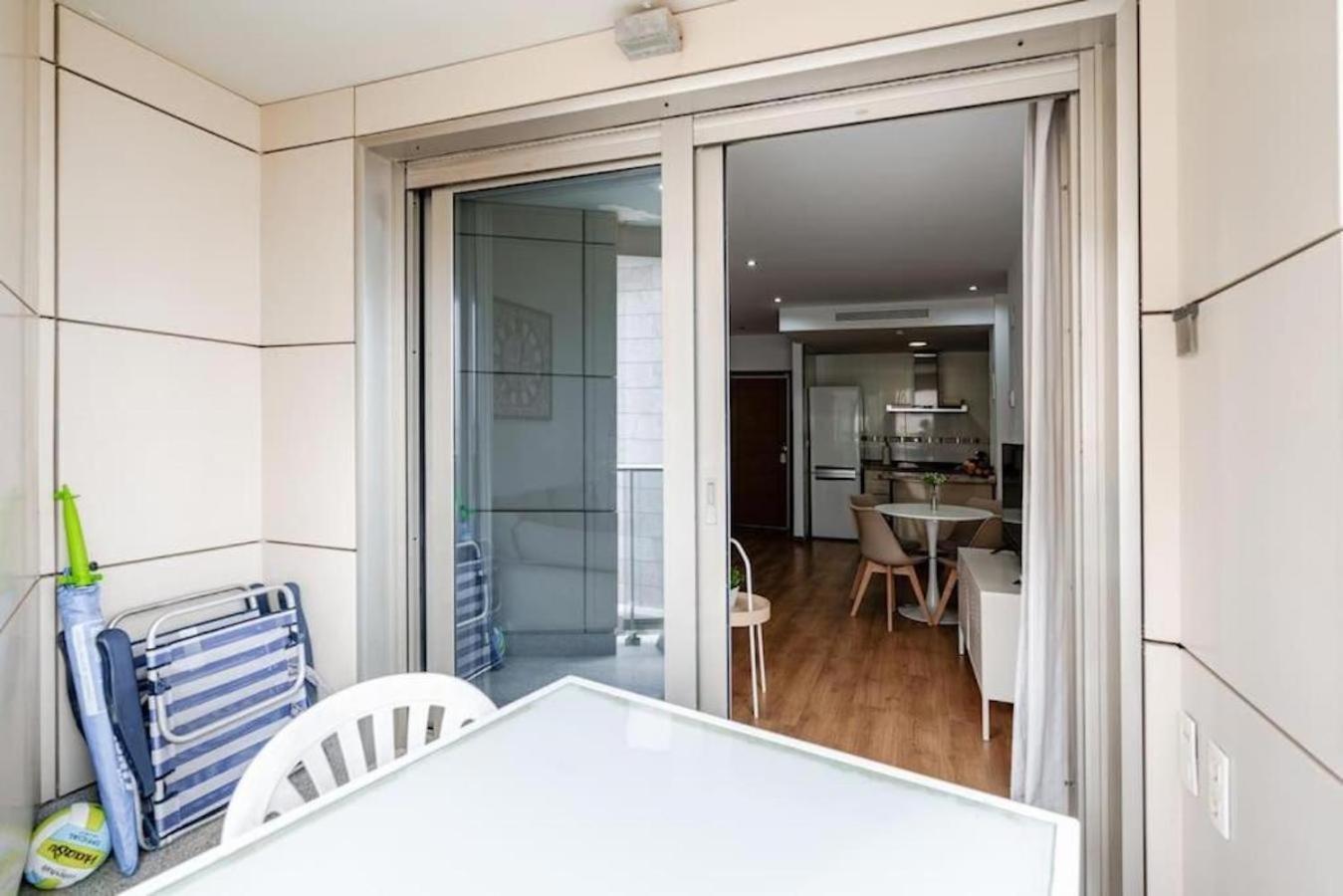 Fivestepstosea - Beach Apartment Valencia Exterior foto